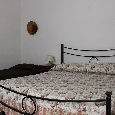 Il Casale Bed & Breakfast ปอจจิบองซี ภายนอก รูปภาพ