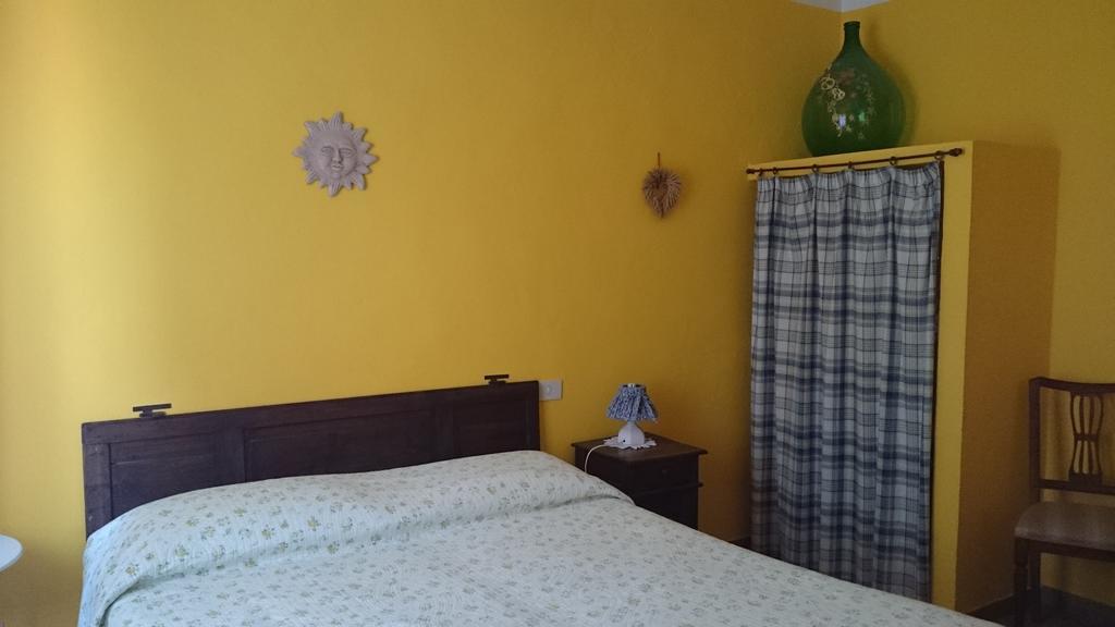 Il Casale Bed & Breakfast ปอจจิบองซี ภายนอก รูปภาพ