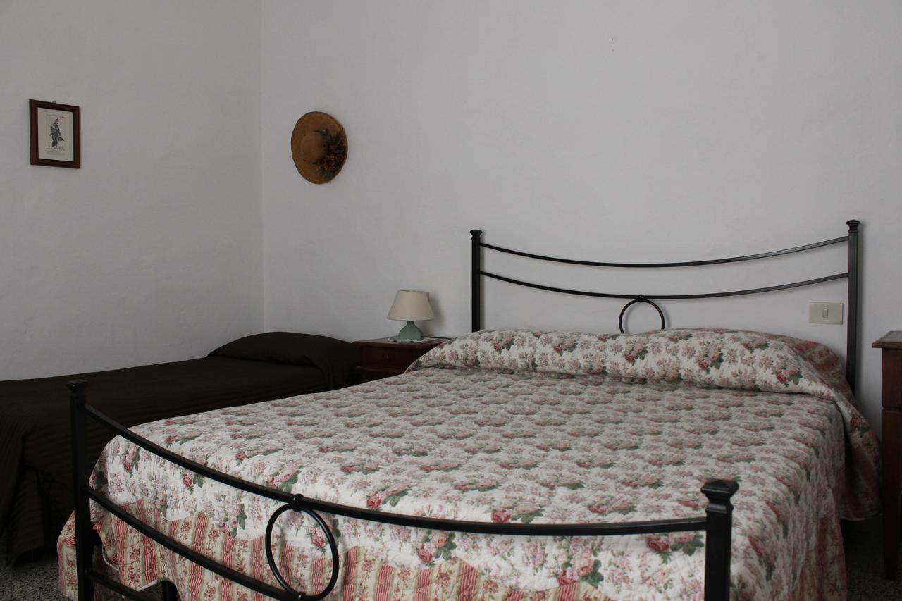 Il Casale Bed & Breakfast ปอจจิบองซี ภายนอก รูปภาพ